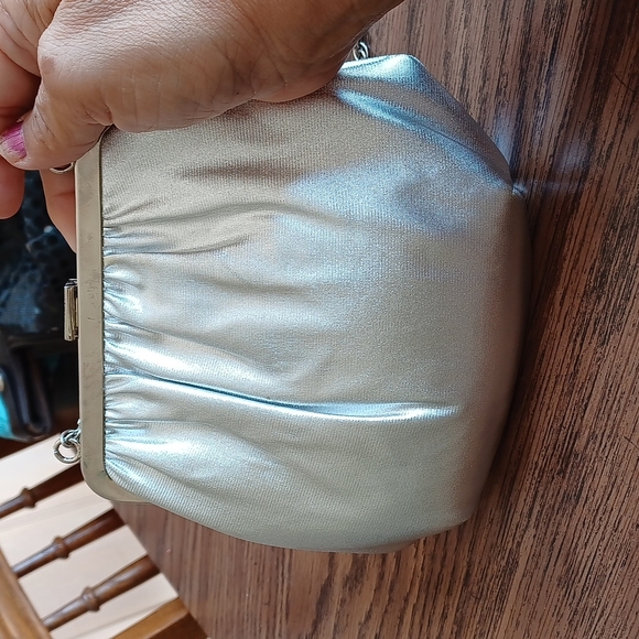 Andé | Shoulder/Hand bag Silver,EUC - Picture 3 of 6
